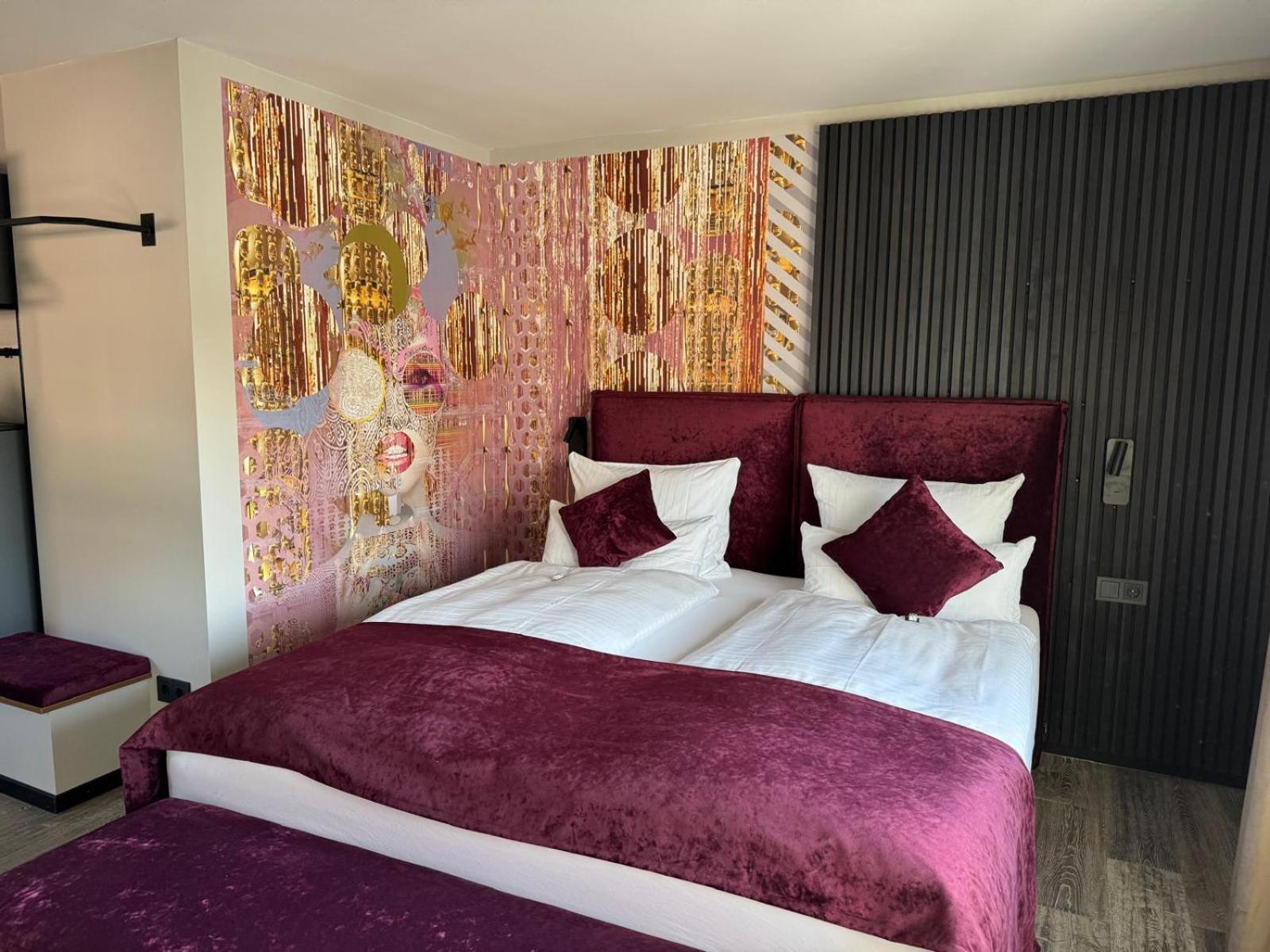 בוכן Reinhardts Hotel מראה חיצוני תמונה
